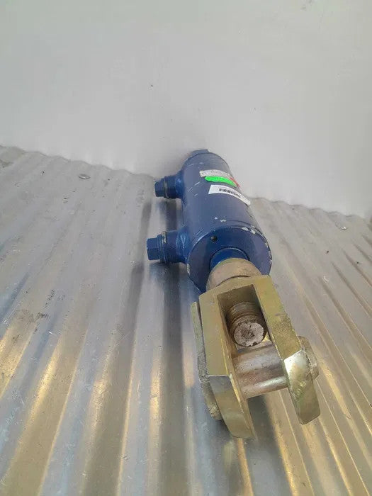 Cilindru Hidraulic M5025180